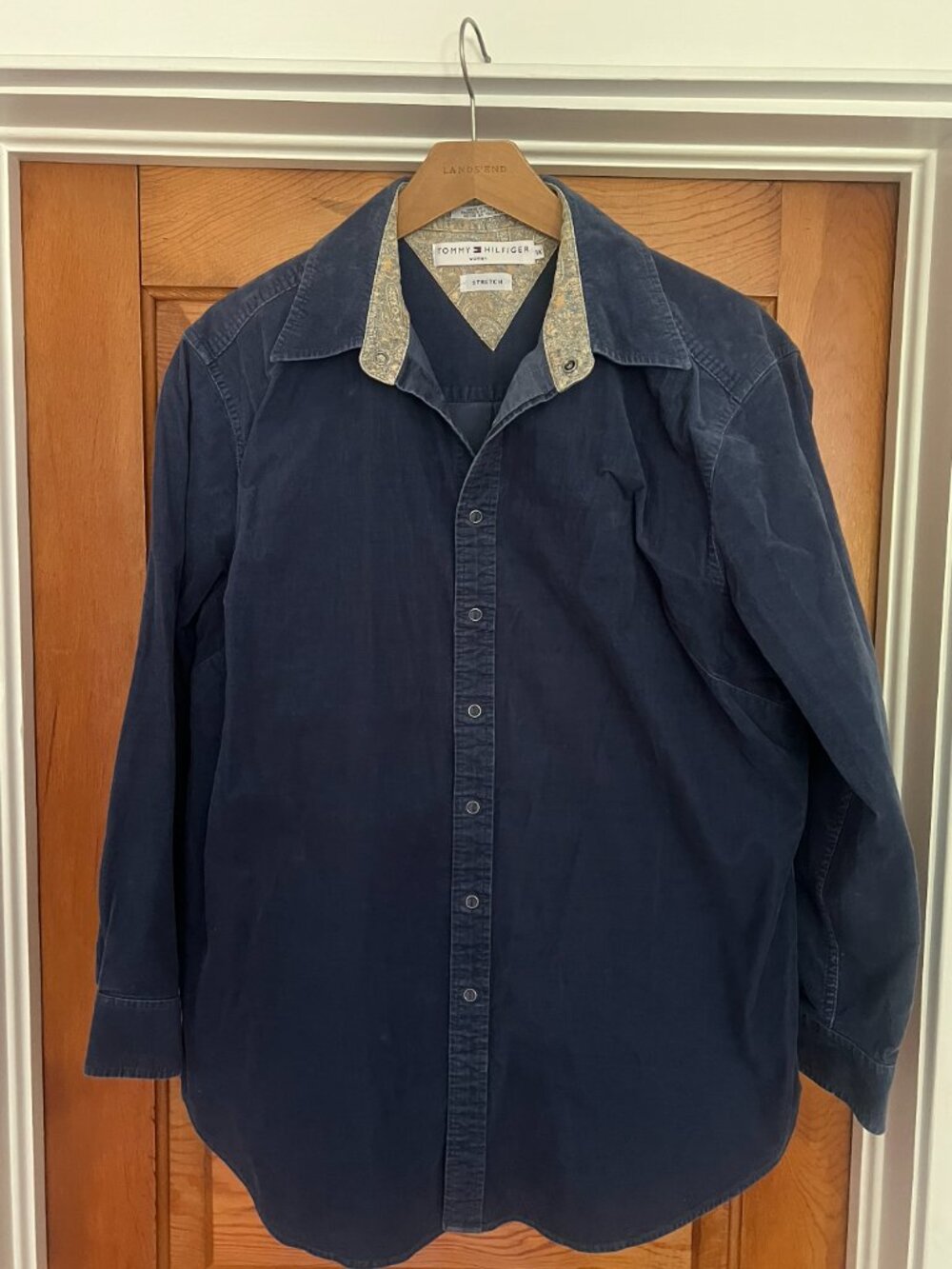 Tommy Hilfiger Women’s 1X Navy Button Up Shirt Paisley Collar Stretch Snap Front